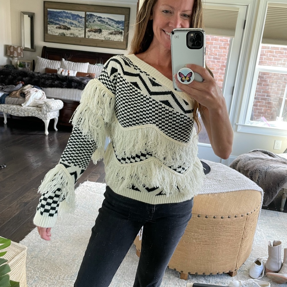 One shoulder long sleeve sweater with fringe small